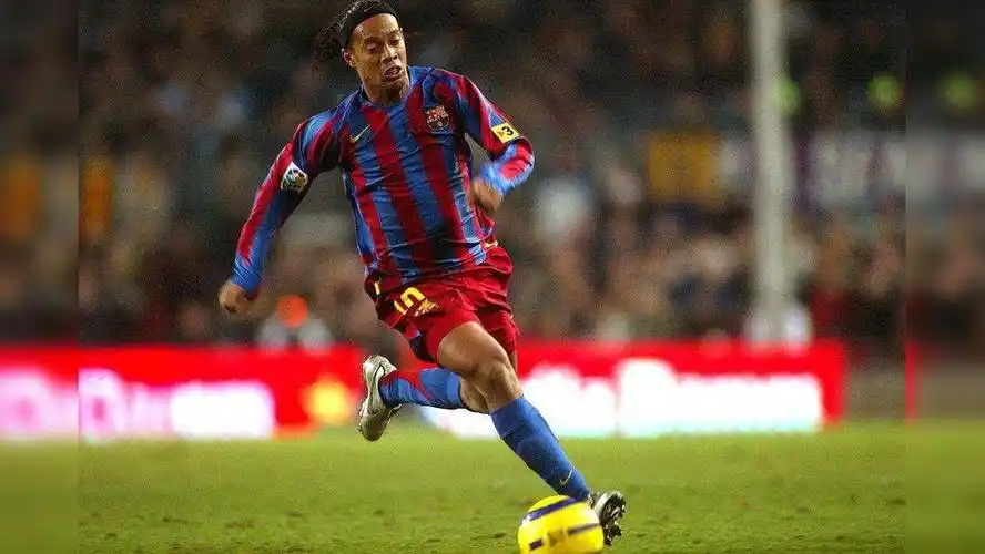 都显示出俱 都显示出俱